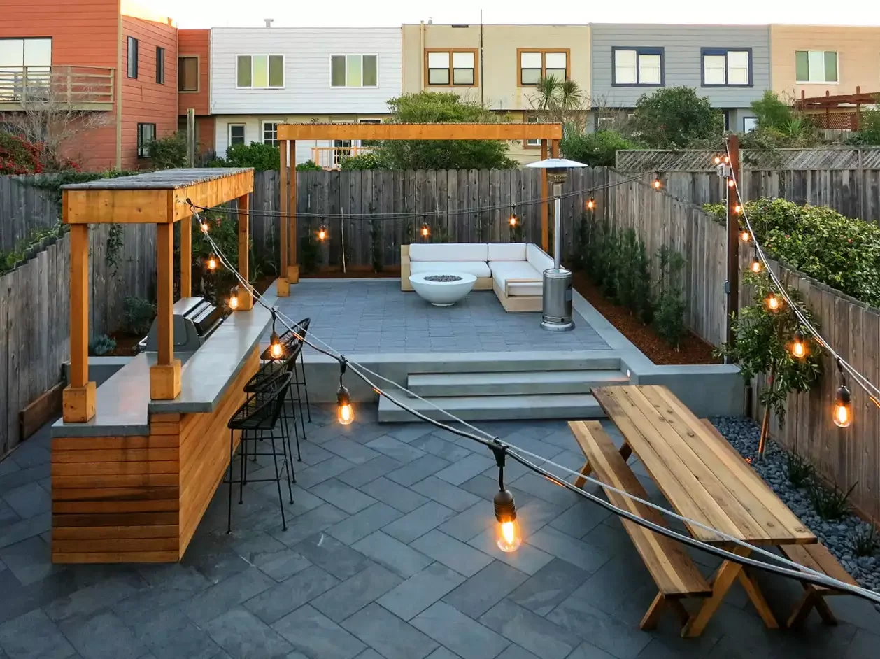 53 Stunning Privacy Fence Ideas to Transform Your Outdoor Space into a Private Paradise Matching Wood Fencing