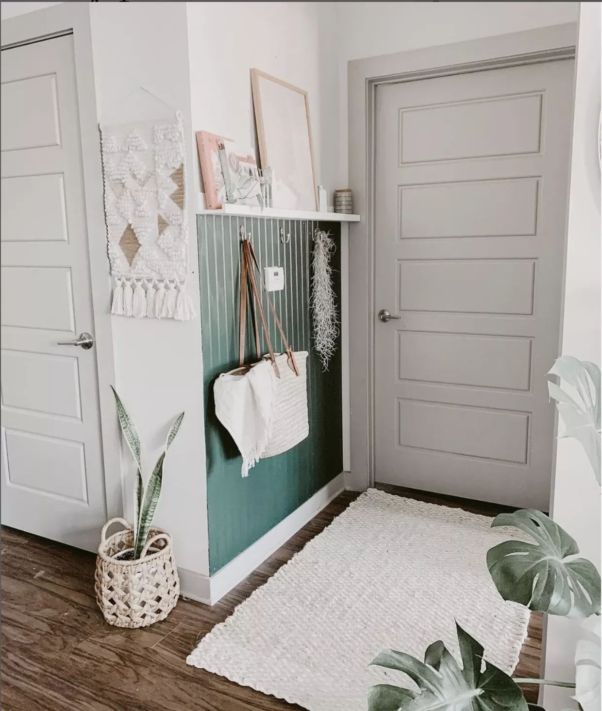 31 Brilliant Small Entryway Ideas That'll Make Your Space Feel Amazing Maximize Wall Sapce