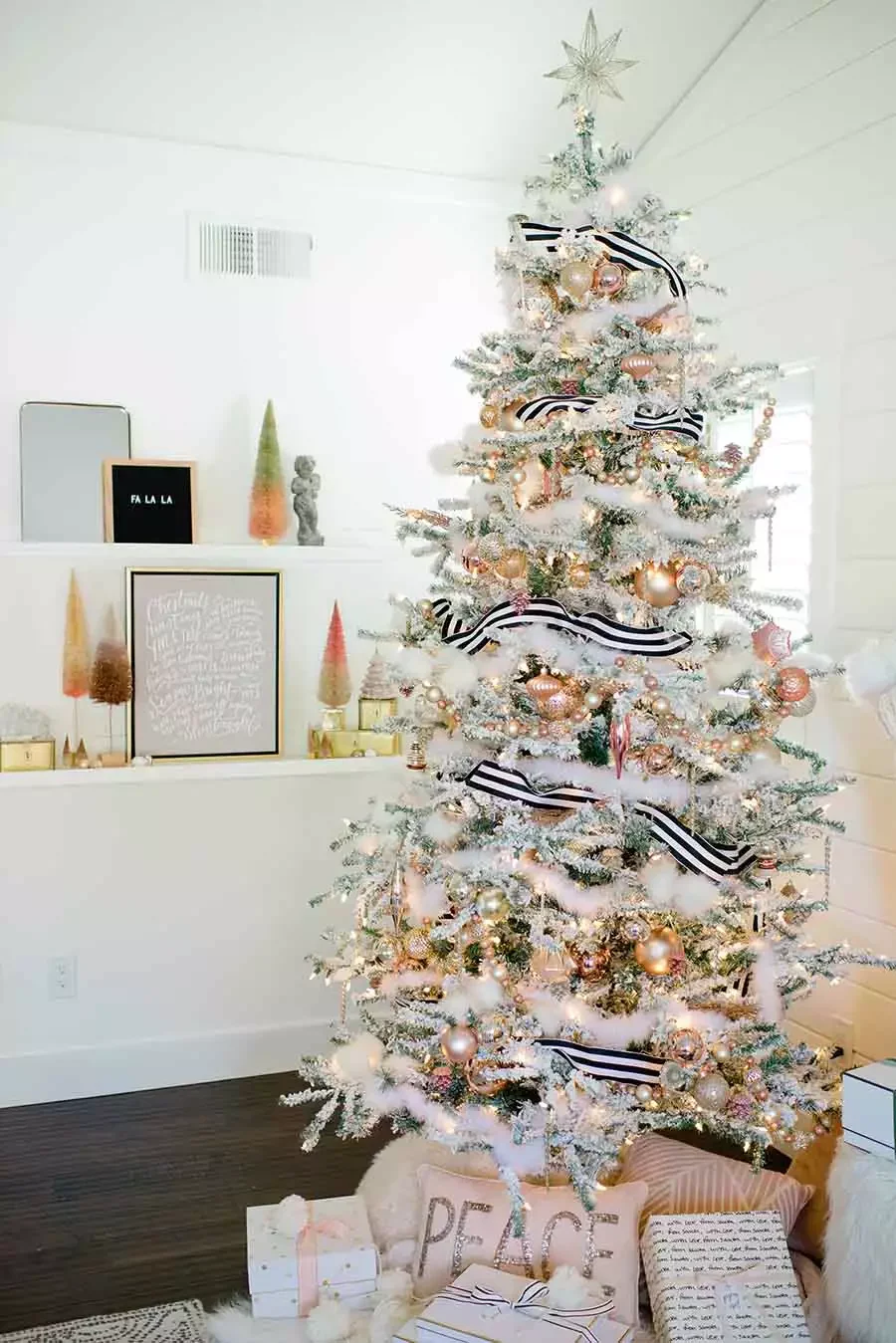 57 Inspiring Letter Board Ideas to Transform Every Room in Your Home Merry Christmas Lyrics
