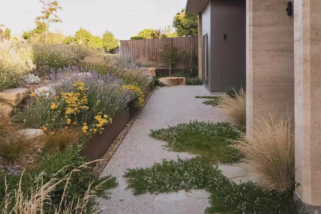 Metal Retaining Wall