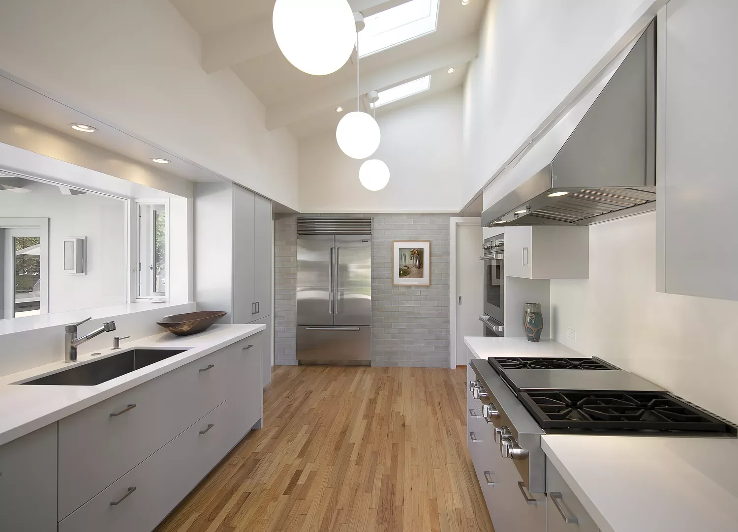 42 Gray Kitchen Ideas That Prove This Neutral Never Goes Out of Style Midcentury Modern Style