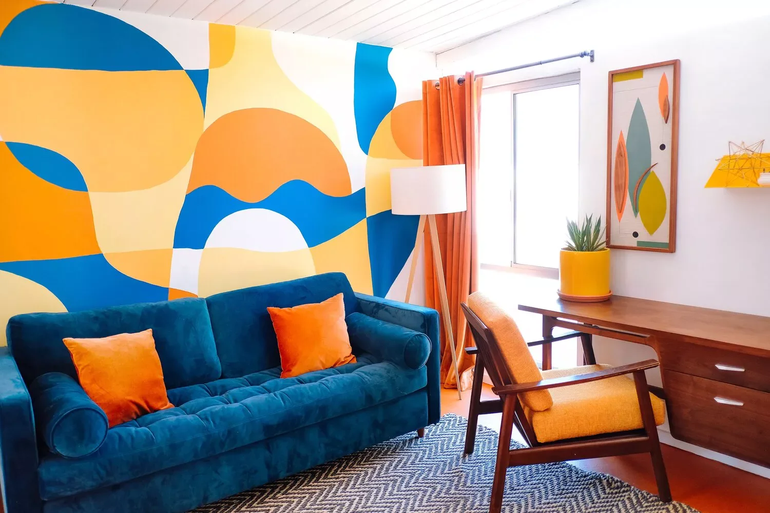 29 Creative Wall Mural Ideas That Will Transform Your Home 17 Midcentury Modern Wall Mural