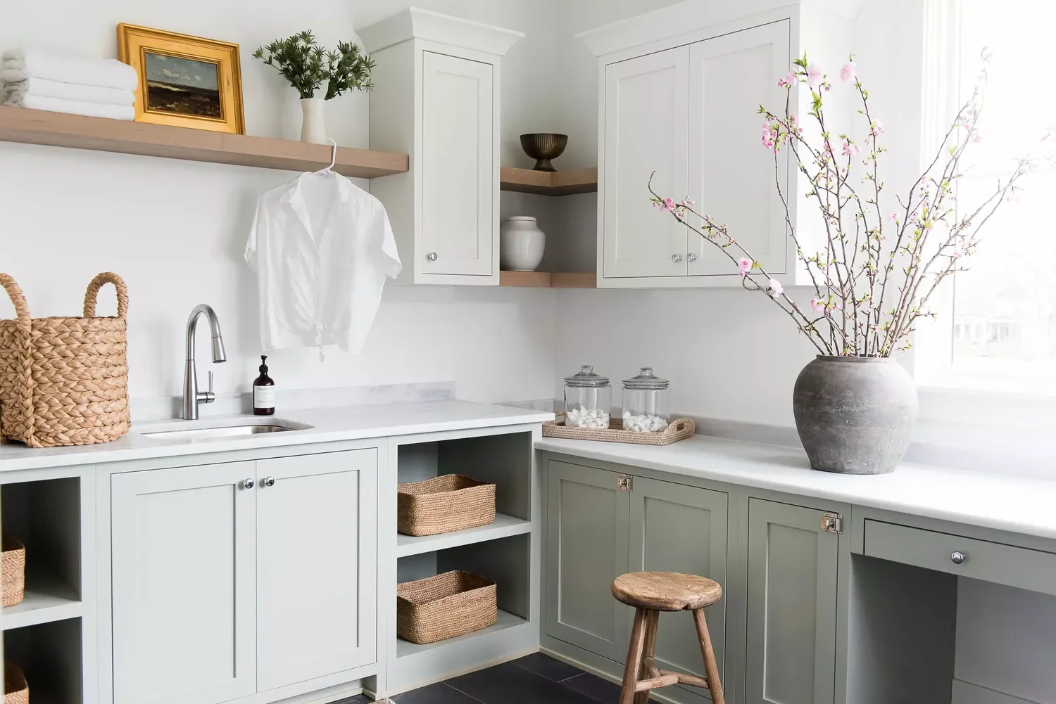 57 Creative Laundry Room Ideas That'll Make You Actually Enjoy Doing Chores Mimic English Cottage Style