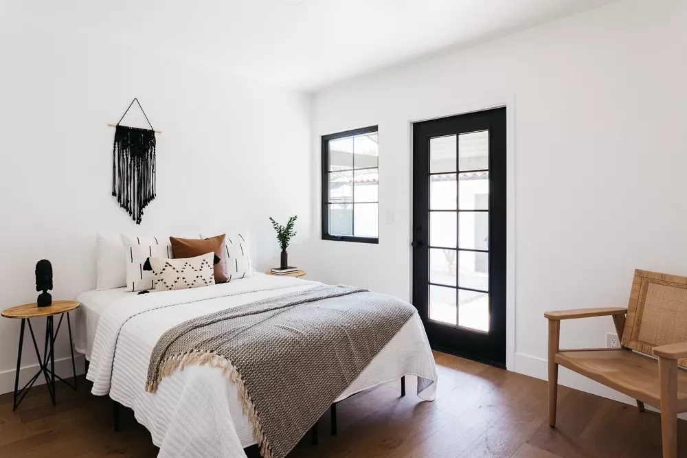 35 Stunning Black Door and White Trim Combinations That Create Perfect High-Contrast Drama 25 Minimalist Black Door