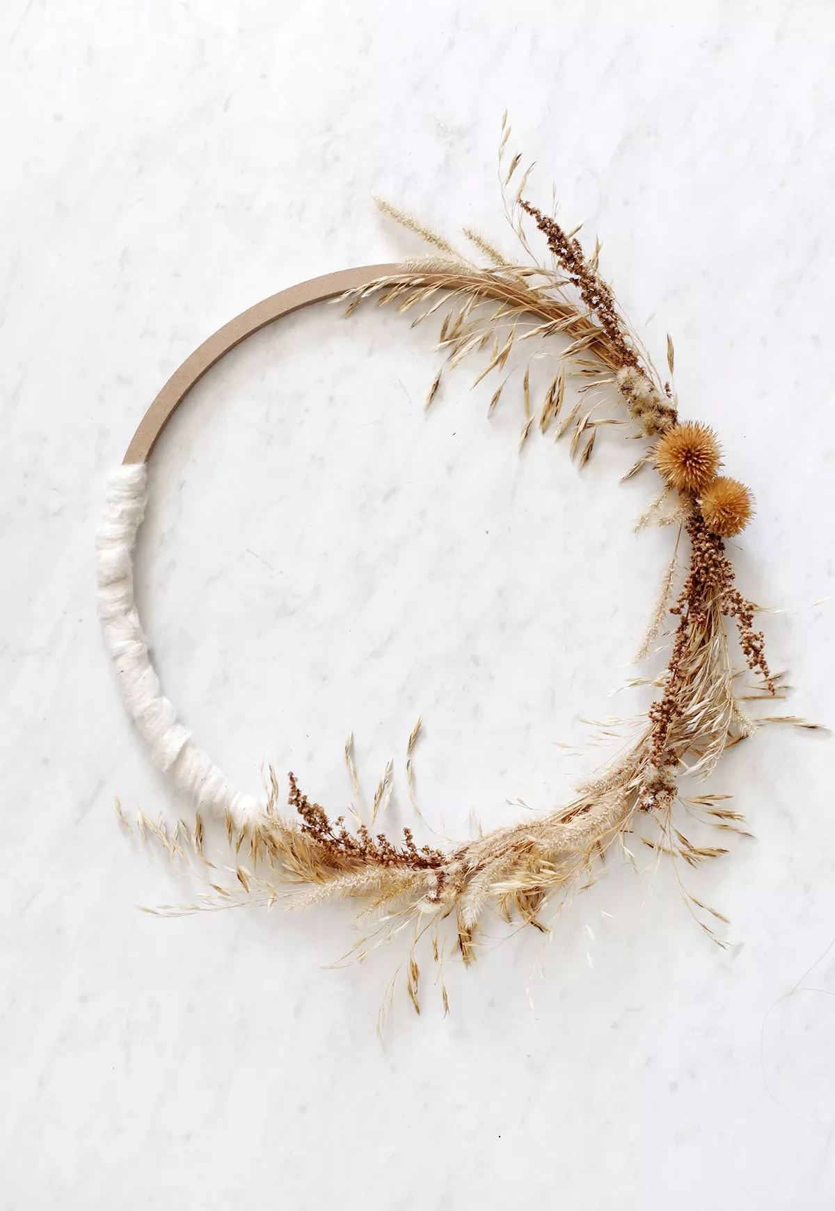 66 Beautiful Fall Wreath DIY Ideas to Welcome Autumn Into Your Home 30 Minimalist Fall Wreath
