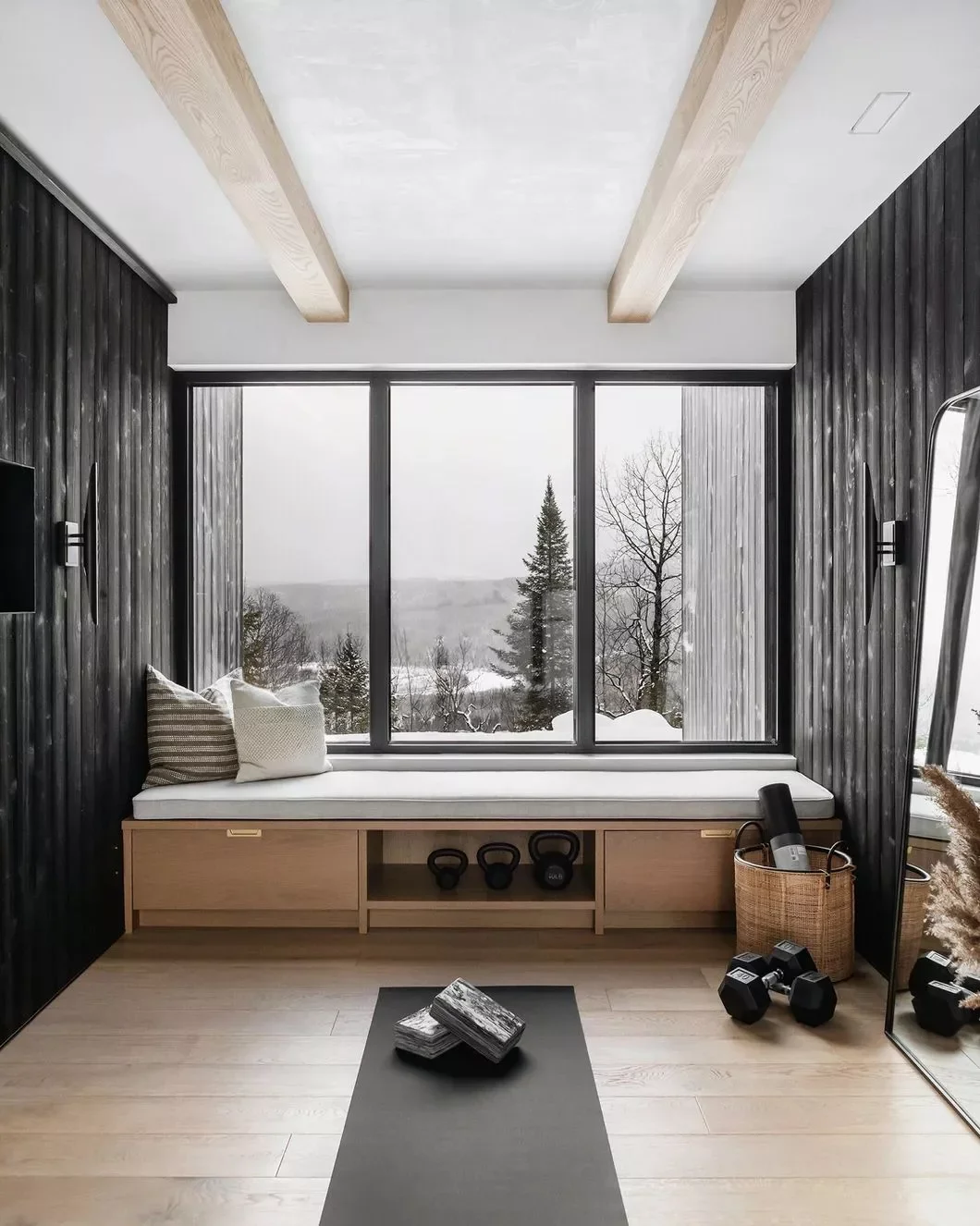 48 Creative Ways to Transform Your Extra Room Into Something Amazing 23 Minimalist Home Gym