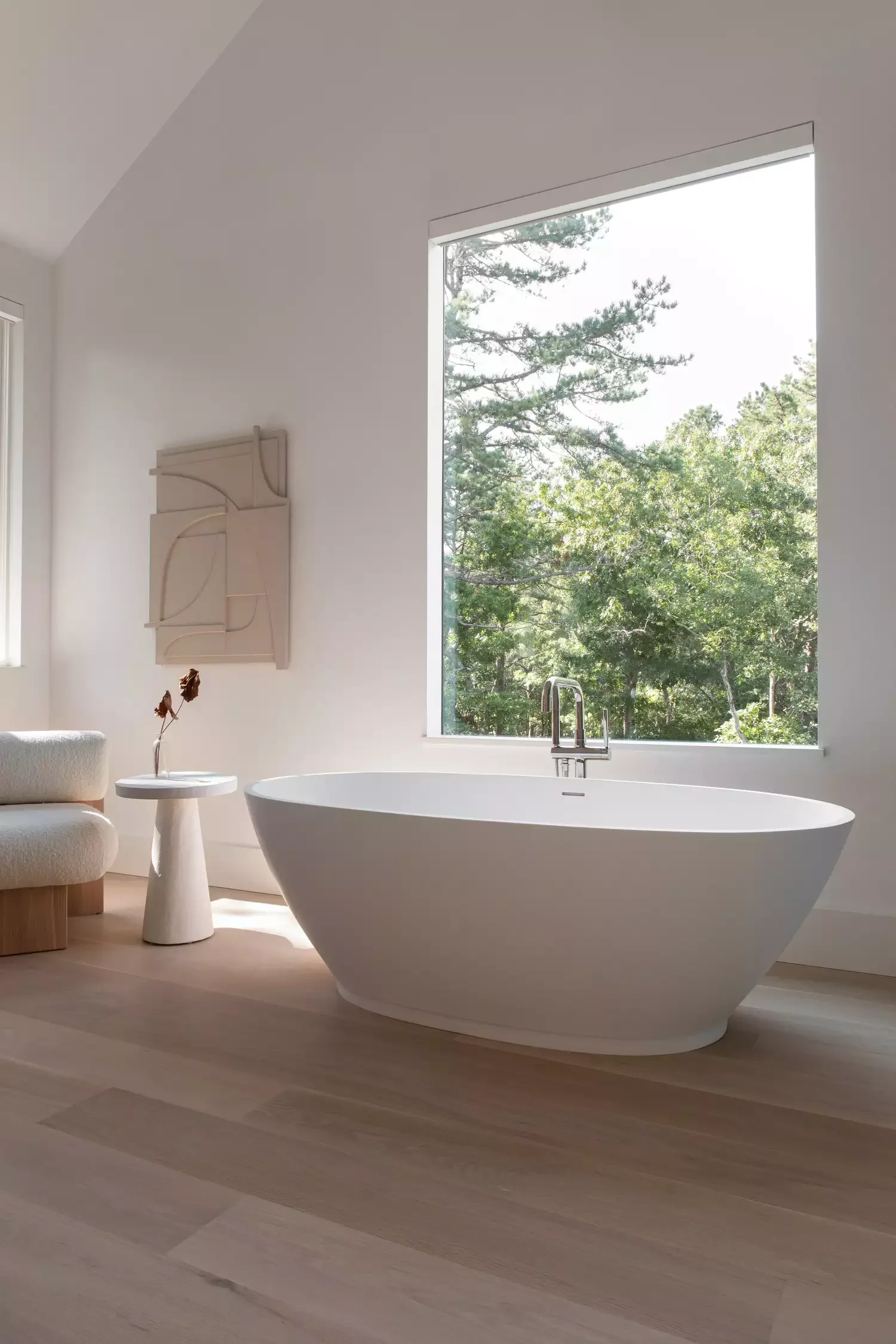 50 Luxurious Bathroom Ideas to Create Your Perfect Self-Care Sanctuary 11 Minimalist Luxury Bathroom
