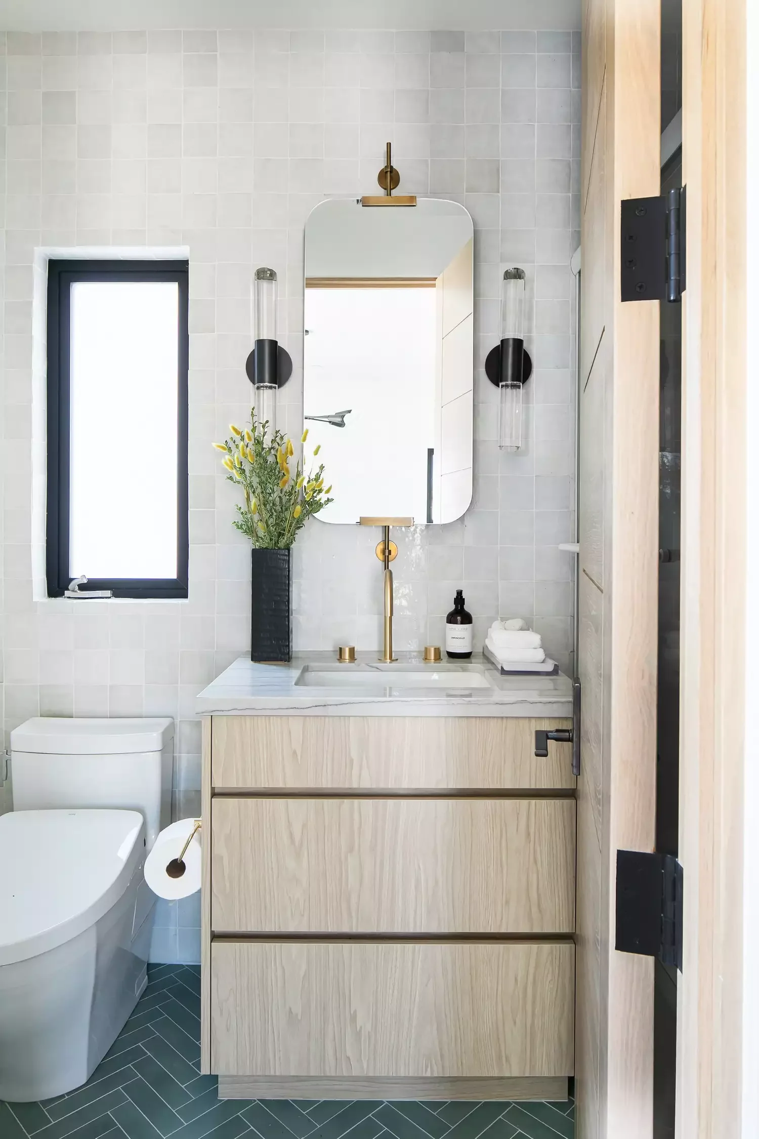 32 Powder Room Design Ideas That Turn Your Small Space Into a Style Statement Minimalist Vanity