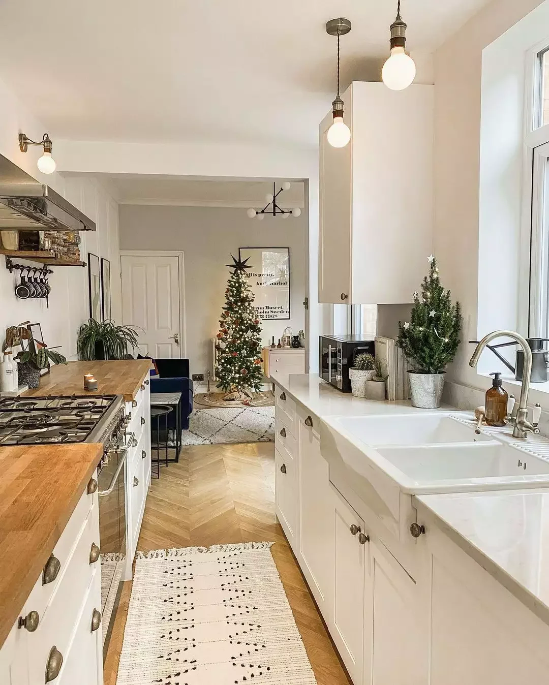 30 Budget-Friendly Small Galley Kitchen Ideas That Actually Work 20 Minimalistic Fixtures