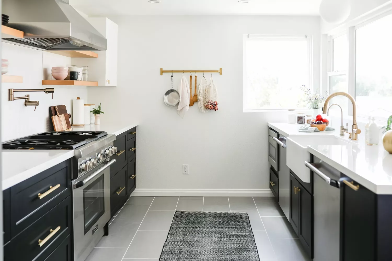71 Brilliant Small Kitchen Ideas That Maximize Style and Function Minimize Upper Cabinets