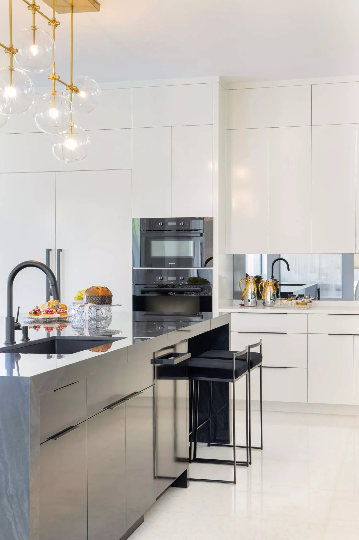 Mirror Finish Backsplash