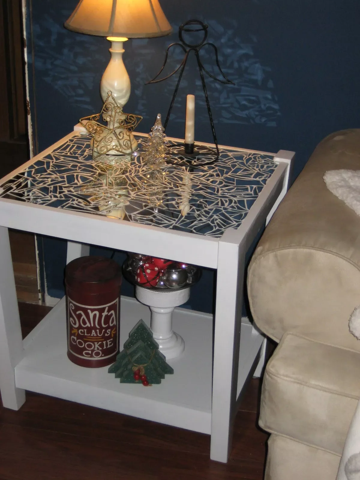22 Creative DIY Mosaic Projects to Transform Your Home 11 Mirrored Mosaic Table