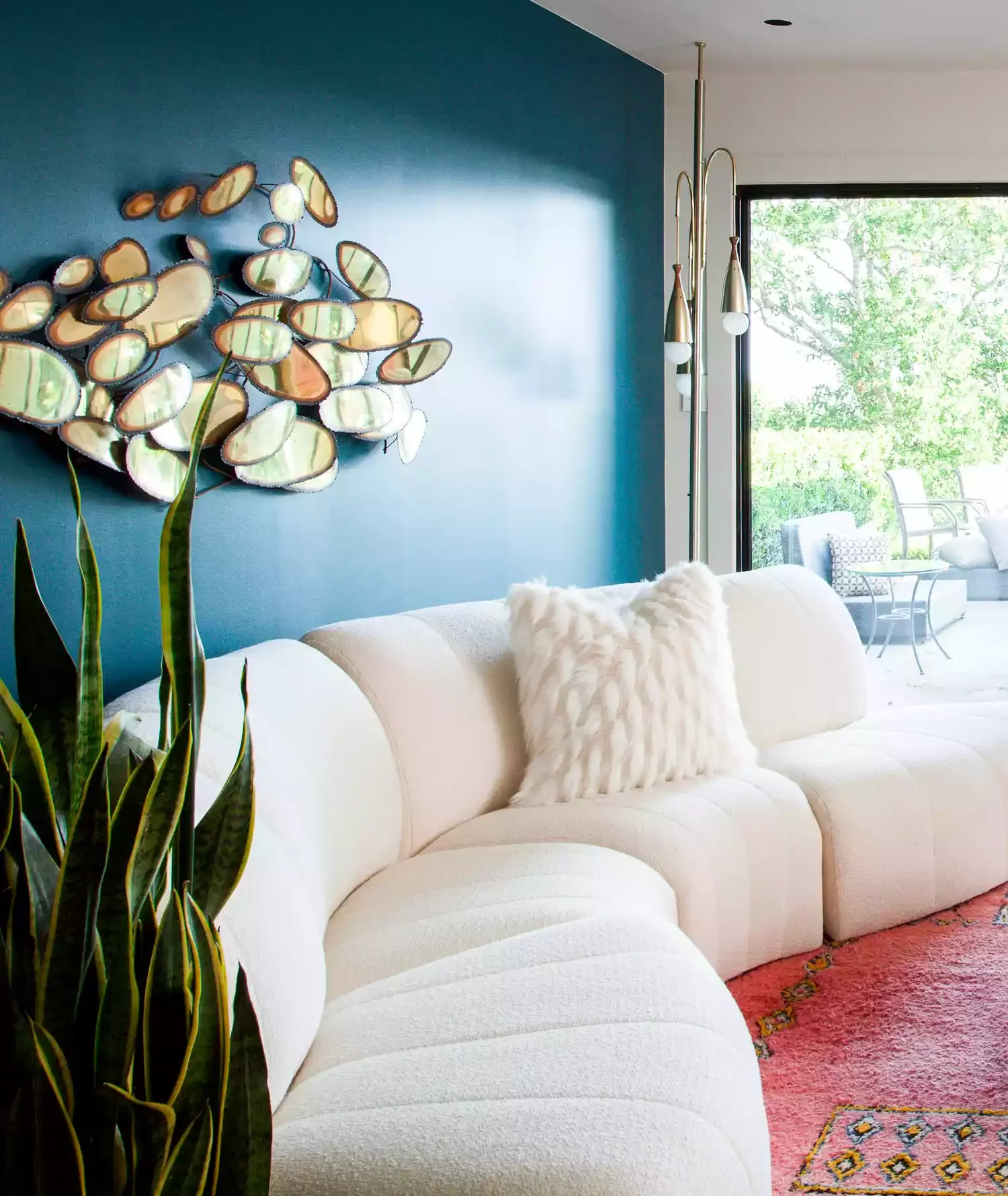 47 Beautiful Blue Room Inspirations to Transform Your Home 36 Mix Blue With Hot Pink