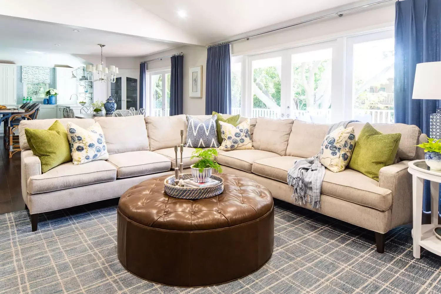 22 Stunning Sectional Sofa Ideas That Will Transform Your Living Space 2 Mix Furniture Shapes