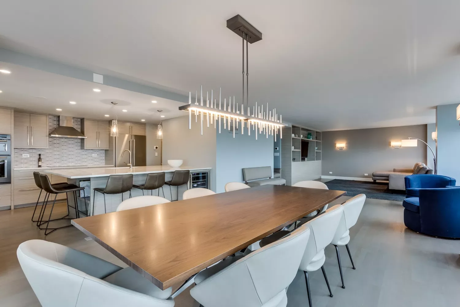 20 Beautiful Coastal Kitchen Designs That Will Transform Your Home 3 Mix Materials