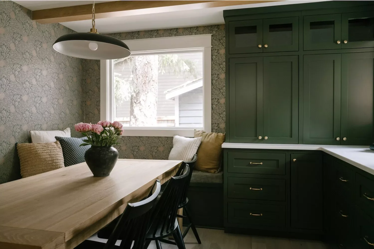 39 Green Kitchen Design Ideas That Never Go Out of Style Mix Paint and Wallpaper