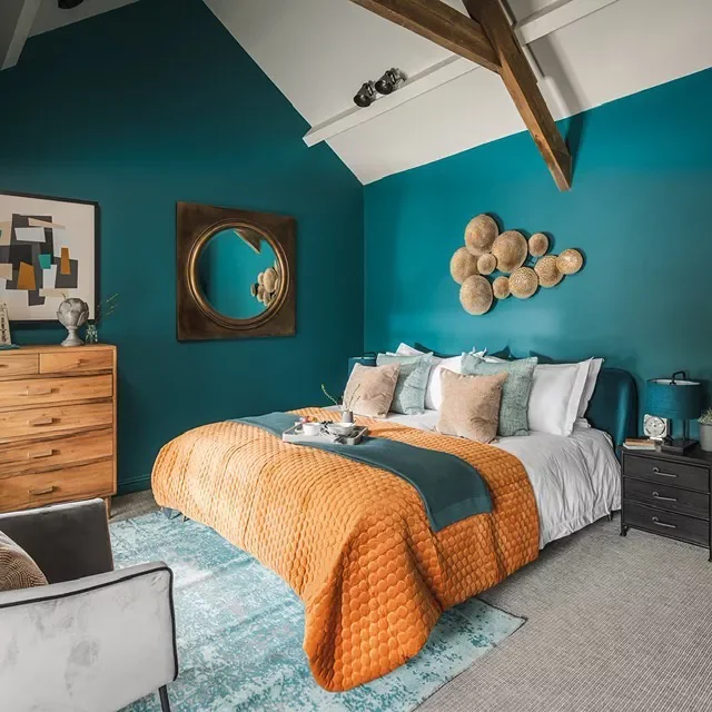 32 Stunning Teal Bedroom Designs That Will Transform Your Space 12 Mix Together Teal and Orange