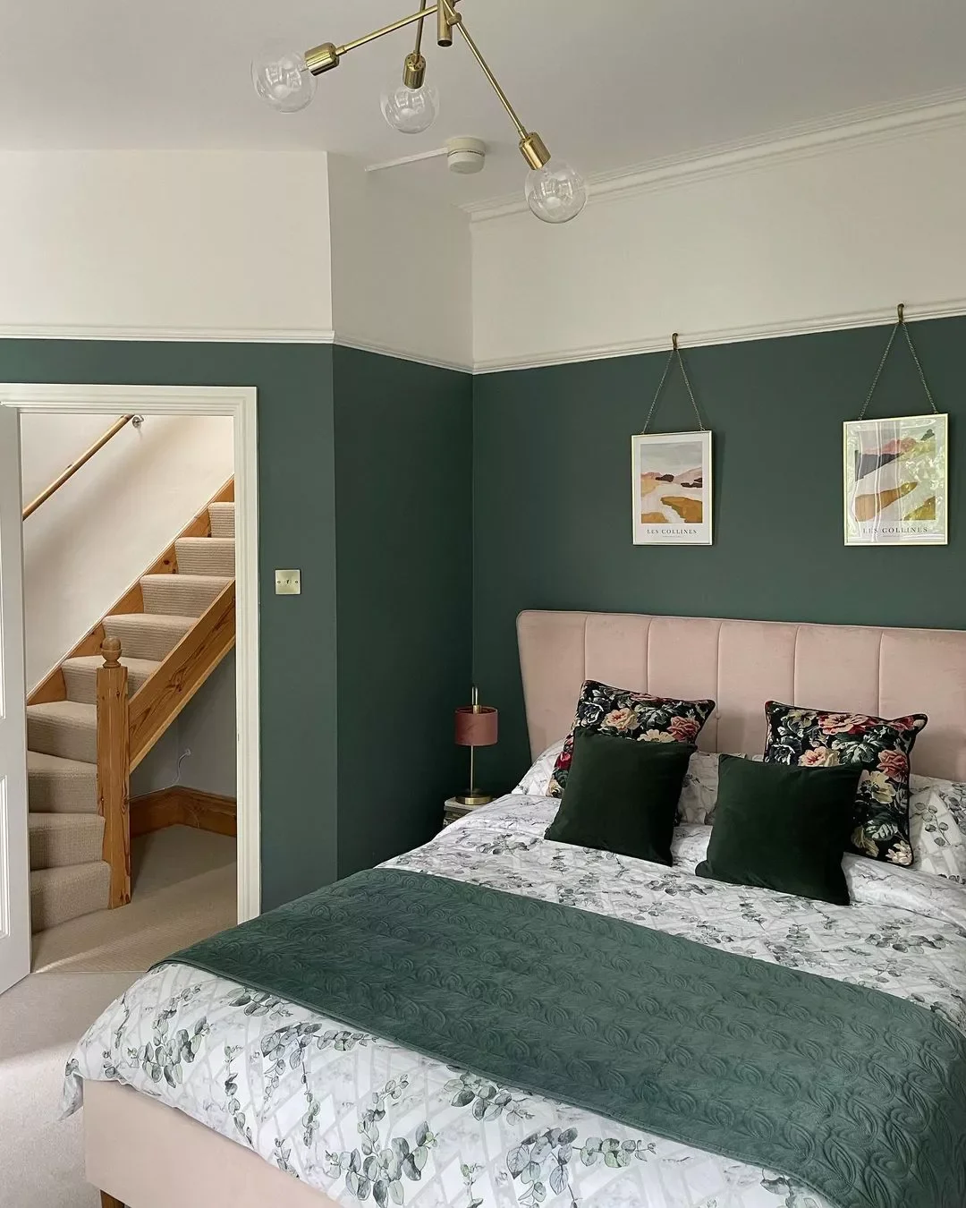 33 Stunning Dark Green Bedroom Ideas That Will Transform Your Space 15 Mix Traditional And Modern