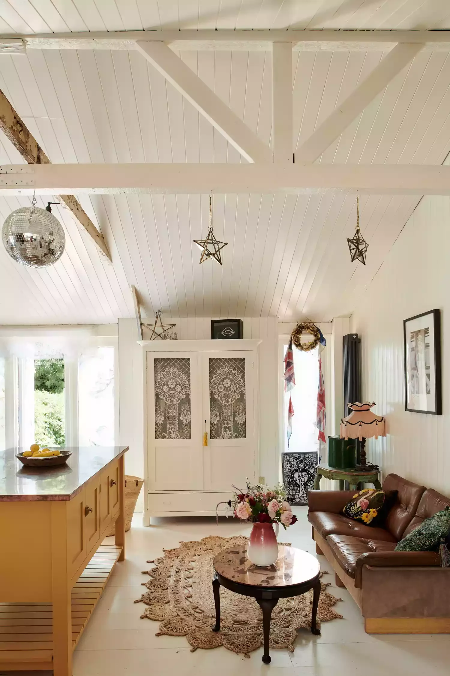 31 Bohemian Kitchen Ideas That Will Transform Your Space with Personality 17 Mix and Match Accessories