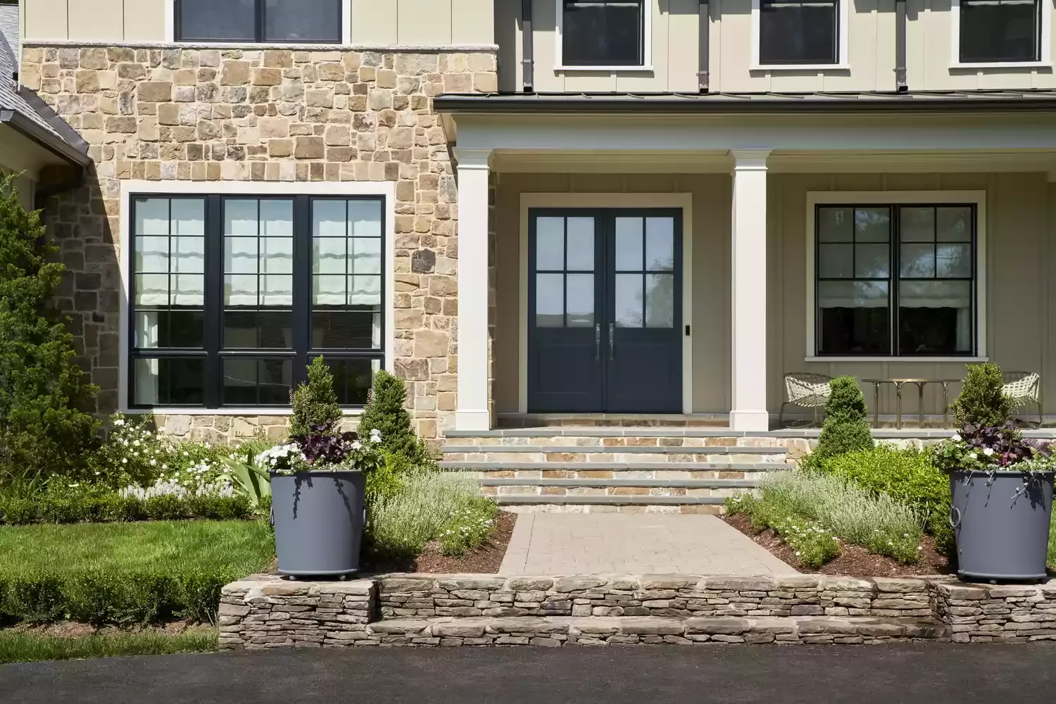 20 Beautiful Window Trim Ideas That Will Transform Your Home's Exterior 10 Mixed Materials