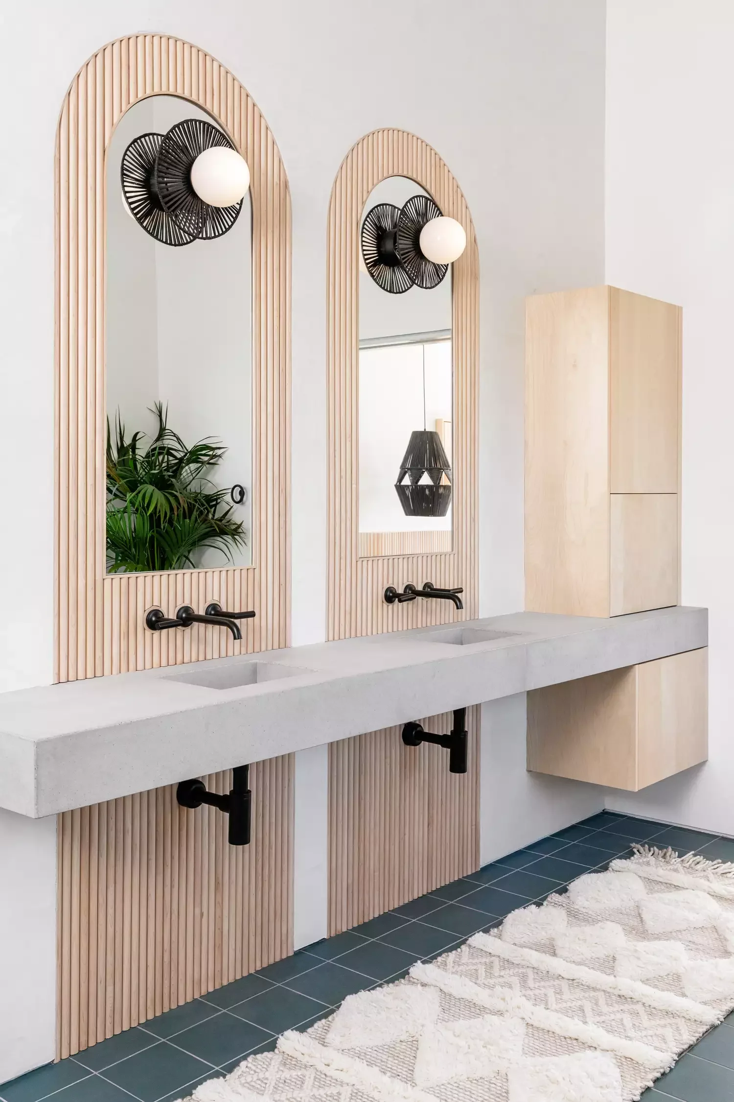 33 Japandi Bathroom Ideas for Ultimate Zen Transformation Mixed Textures
