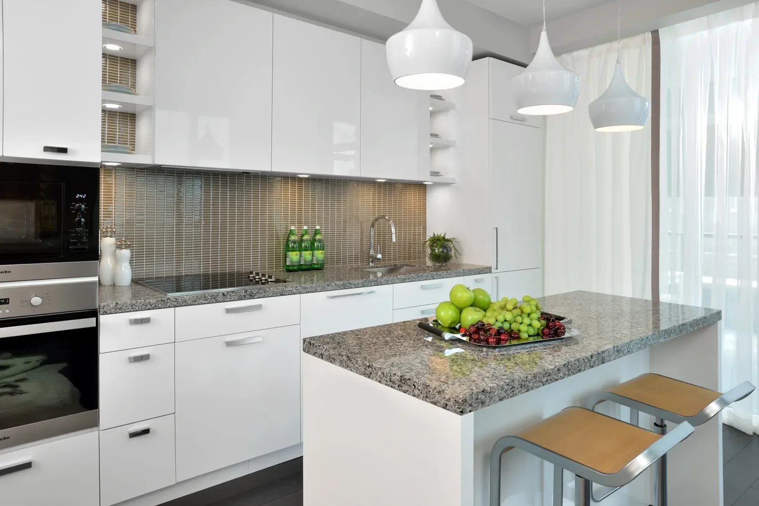 37 Stunning Backsplash Ideas That Make White Cabinets and Granite Countertops Shine Mod Touches
