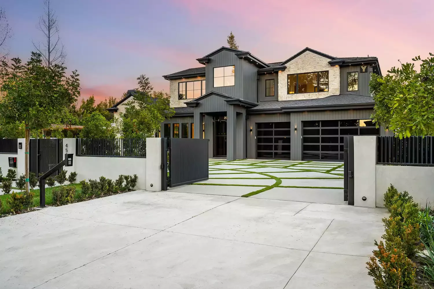 Modern Black Driveway Gate