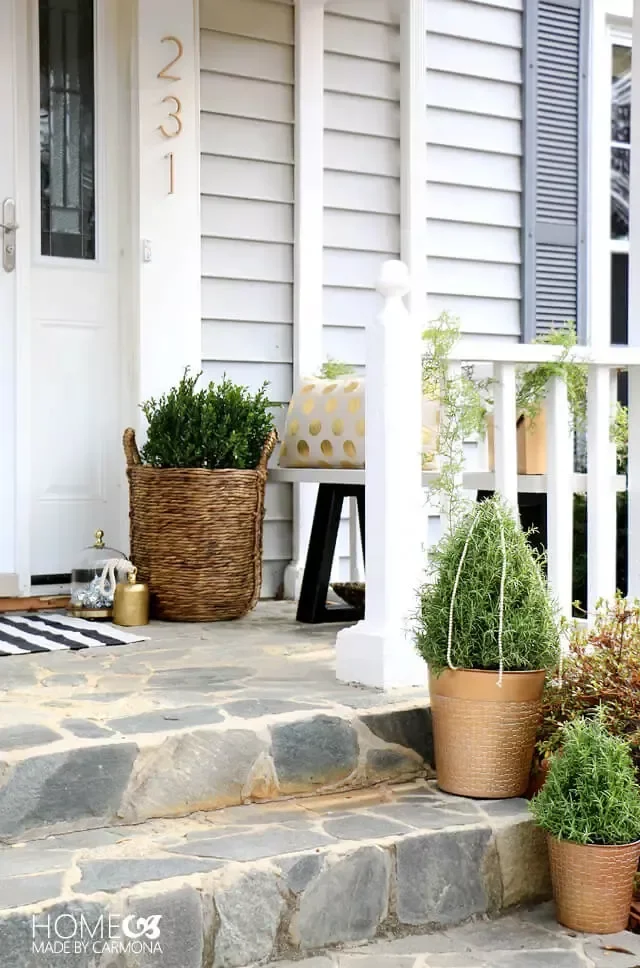 68 Christmas Front Porch Ideas That Make Your Home the Envy Modern Christmas Porch