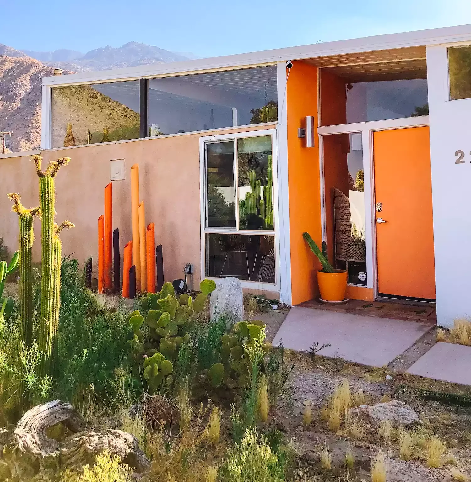82 Stunning Front Yard Landscaping Ideas to Transform Your Home's Curb Appeal This Spring Modern Desert Brights