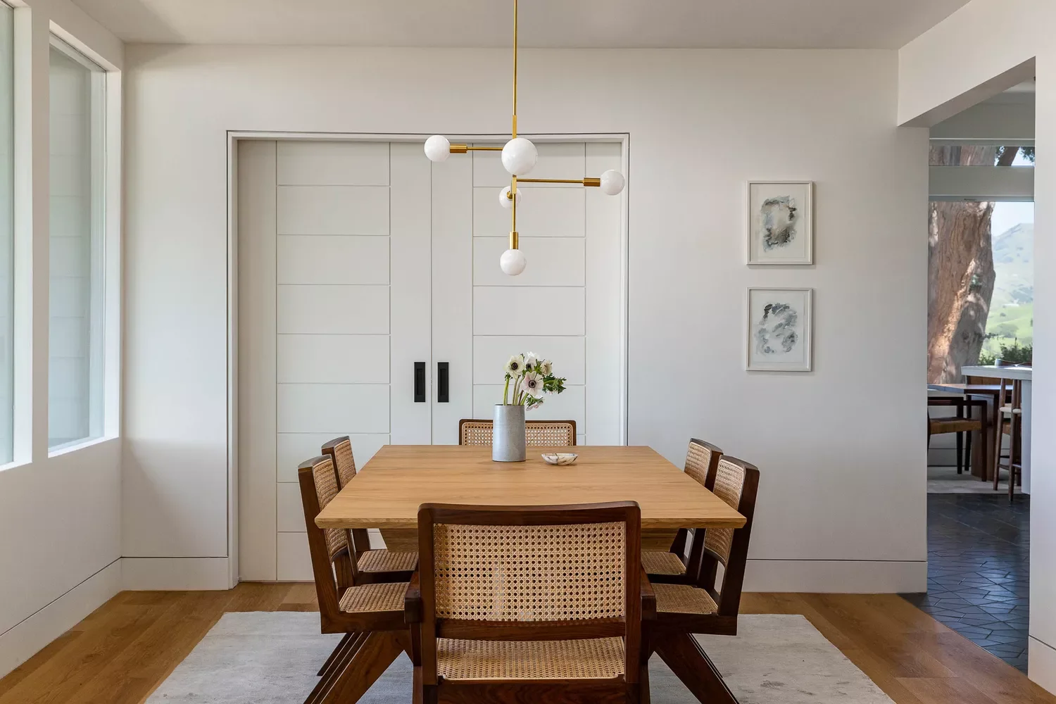 12 Stunning Ways to Transition From Kitchen Tile to Wood Flooring Modern Mix