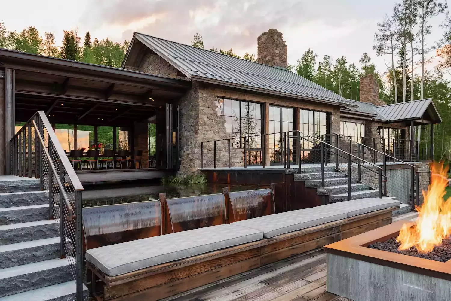 31 Cozy Fire Pit Ideas to Transform Your Backyard Into a Rustic Retreat 6 Modern Rustic Fire Pit Patio