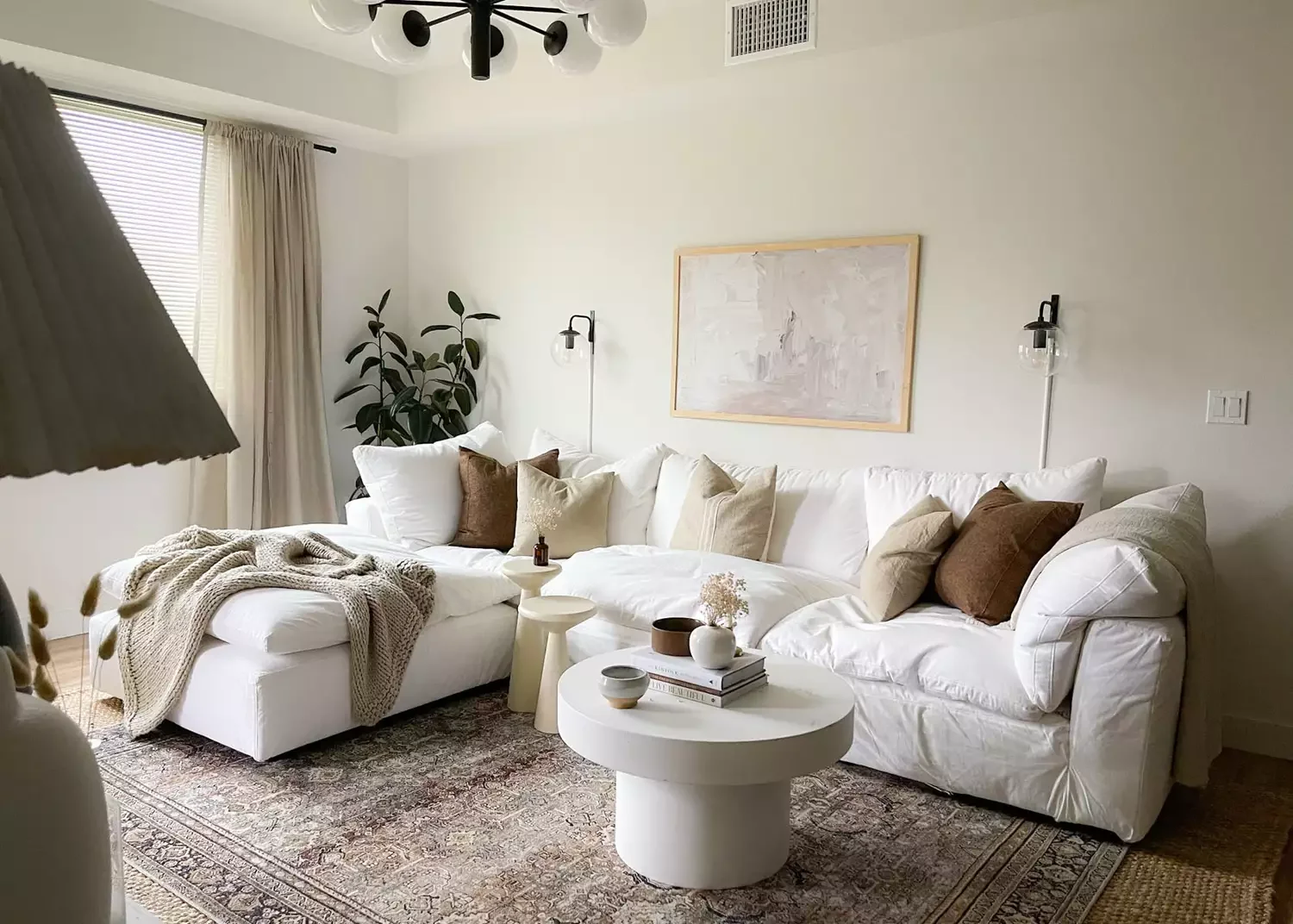 33 Autumn Living Room Ideas That'll Make Your Space Feel Incredibly Cozy 17 Moody Fall Accent Pillows