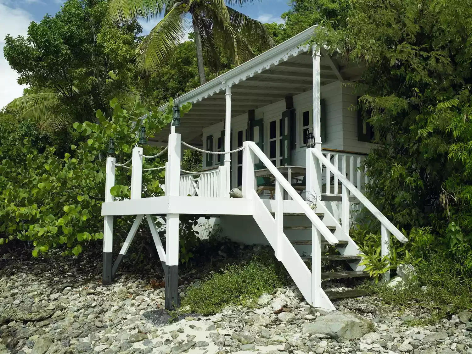 30 Stunning Porch Railing Designs to Transform Your Outdoor Space 20 Nautical Design