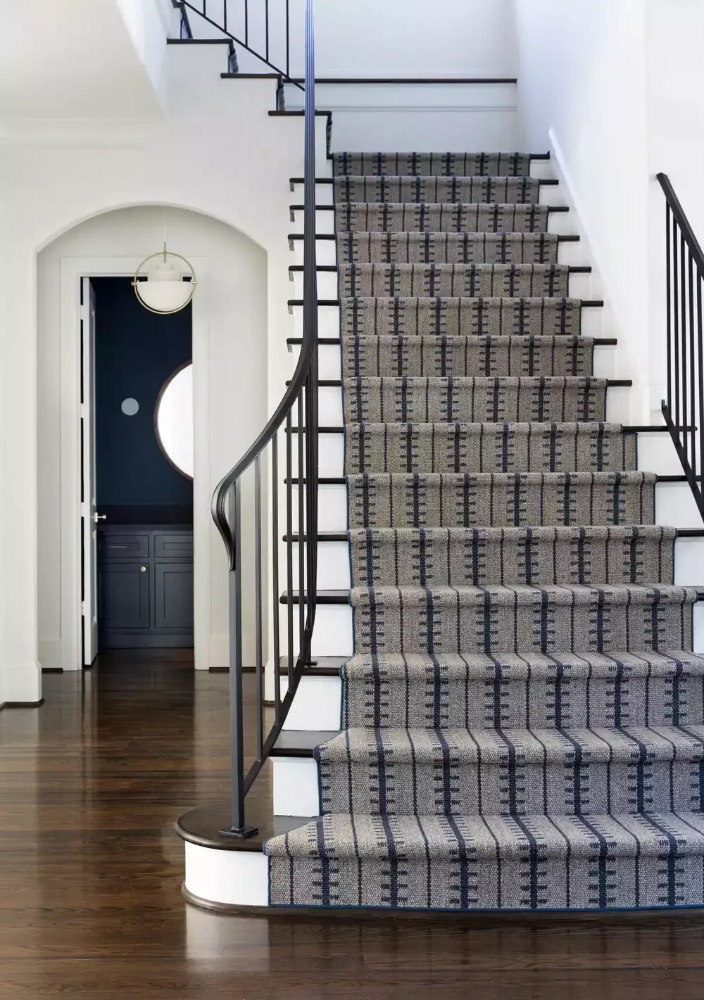 35 Stunning Stair Runner Ideas That Transform Your Home's Style and Comfort 17 Navy Accent Stair Runner