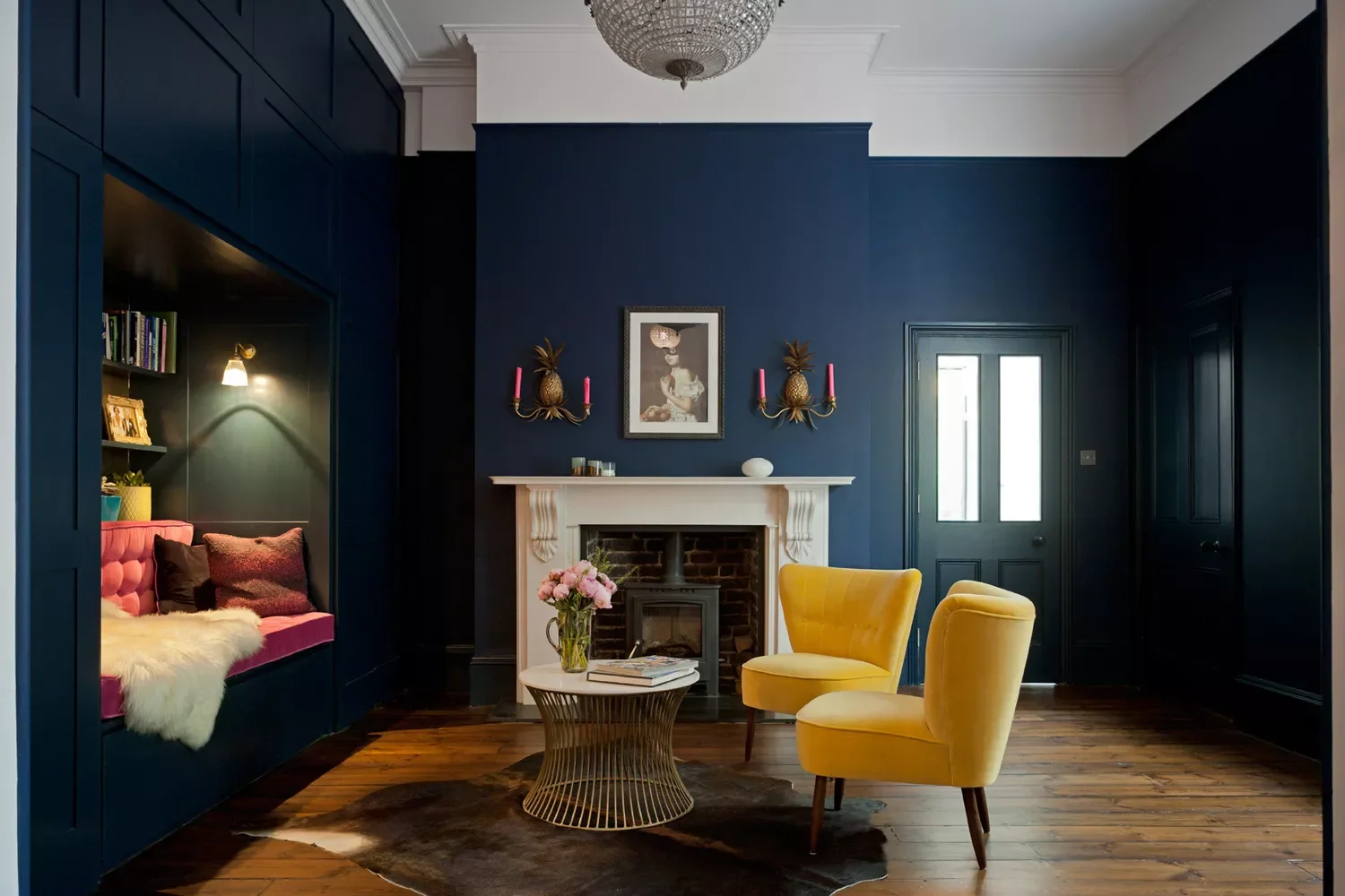 47 Stunning Blue Living Room Ideas That Work With Any Design Style 5 Navy Blue Walls