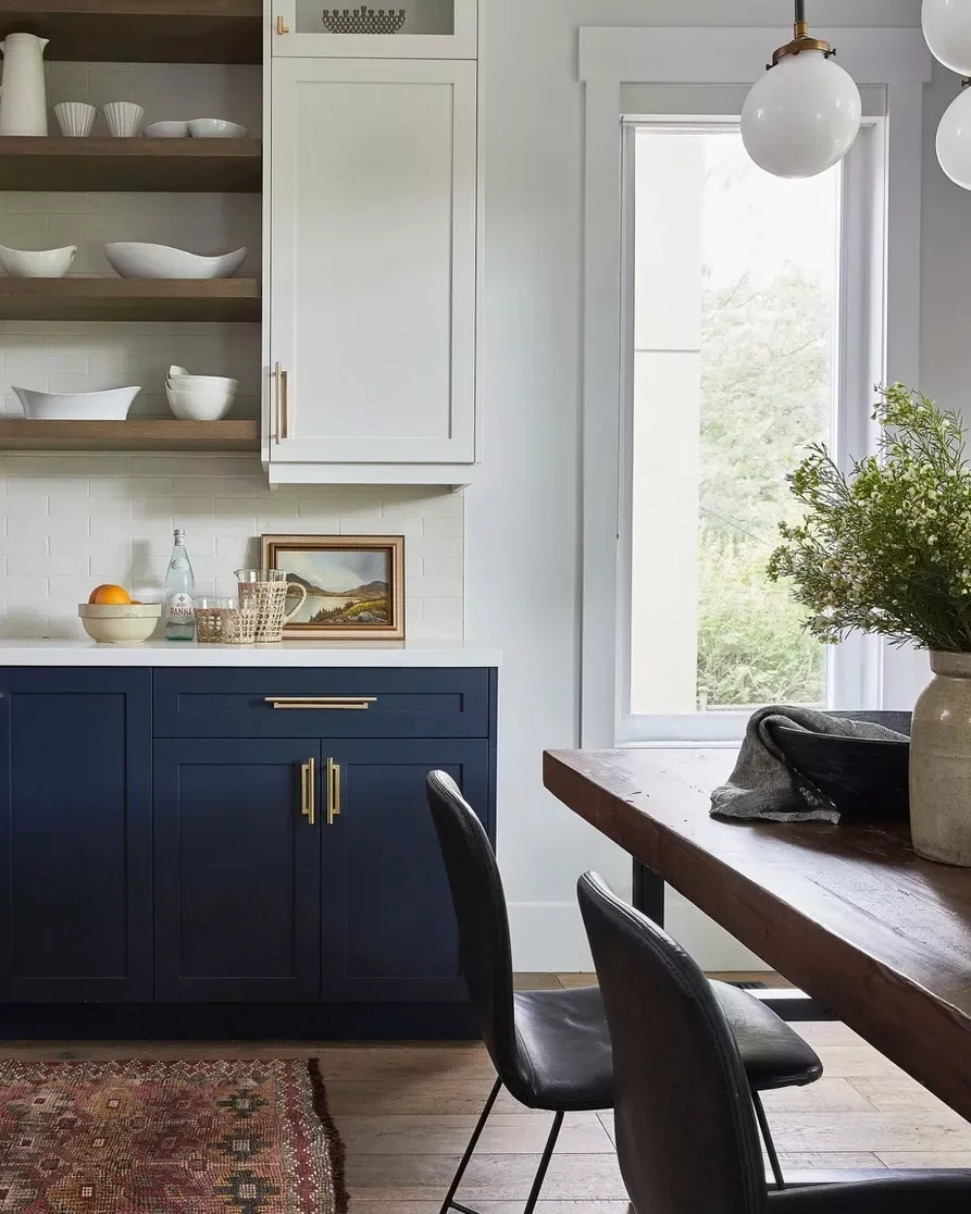 36 Stunning Kitchen Cabinet Hardware Ideas That Transform Your Space Navy + Gold