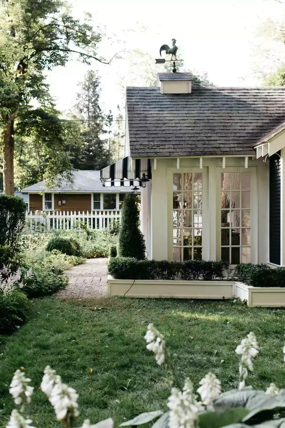 23 Stunning Patio Awning Ideas to Transform Your Outdoor Living Space 3 Navy Stripes
