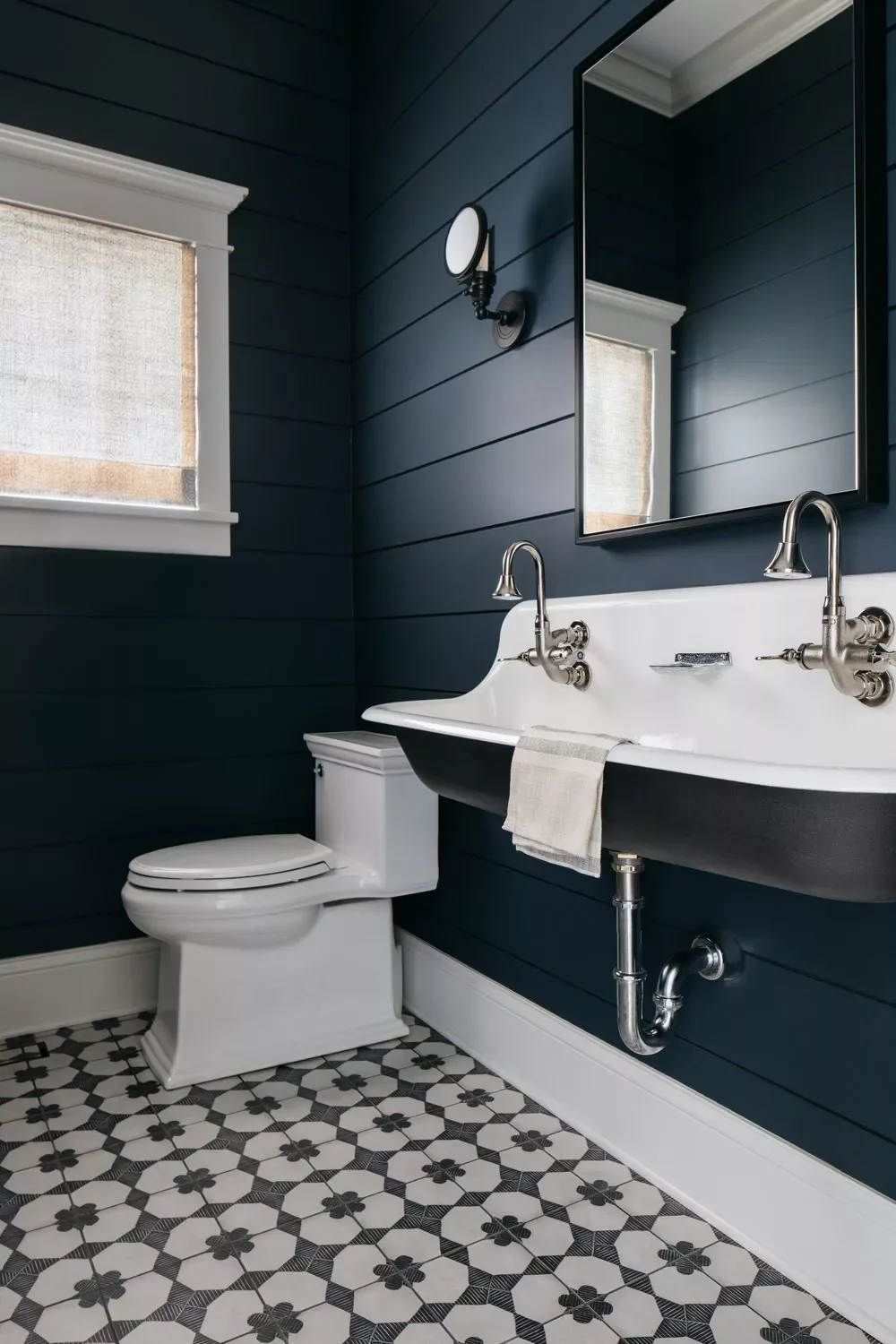 41 Stunning Bathroom Color Ideas to Transform Your Space Navy