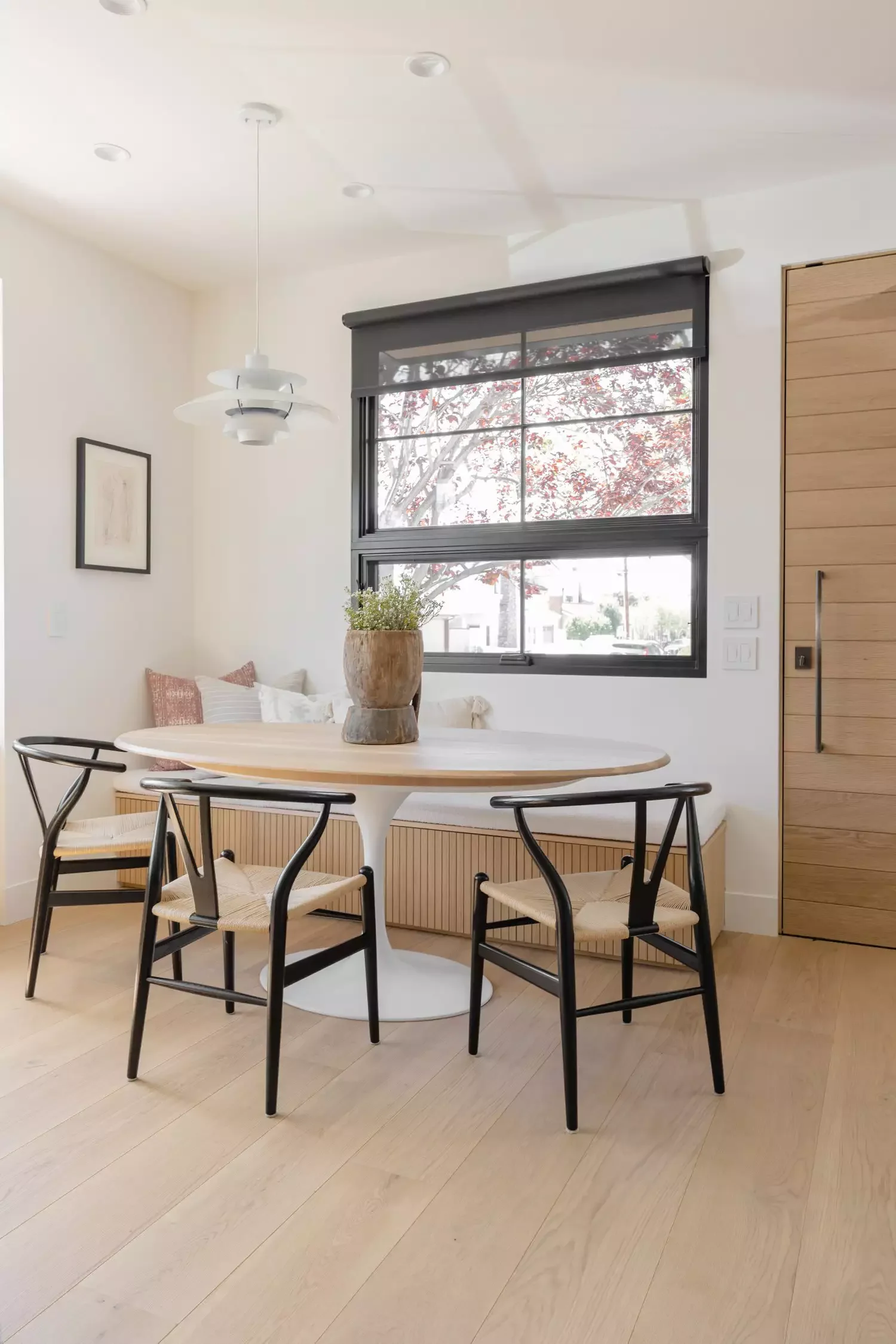 30 Cozy Breakfast Nook Ideas That'll Transform Your Morning Routine Neutral Breakfast Nook