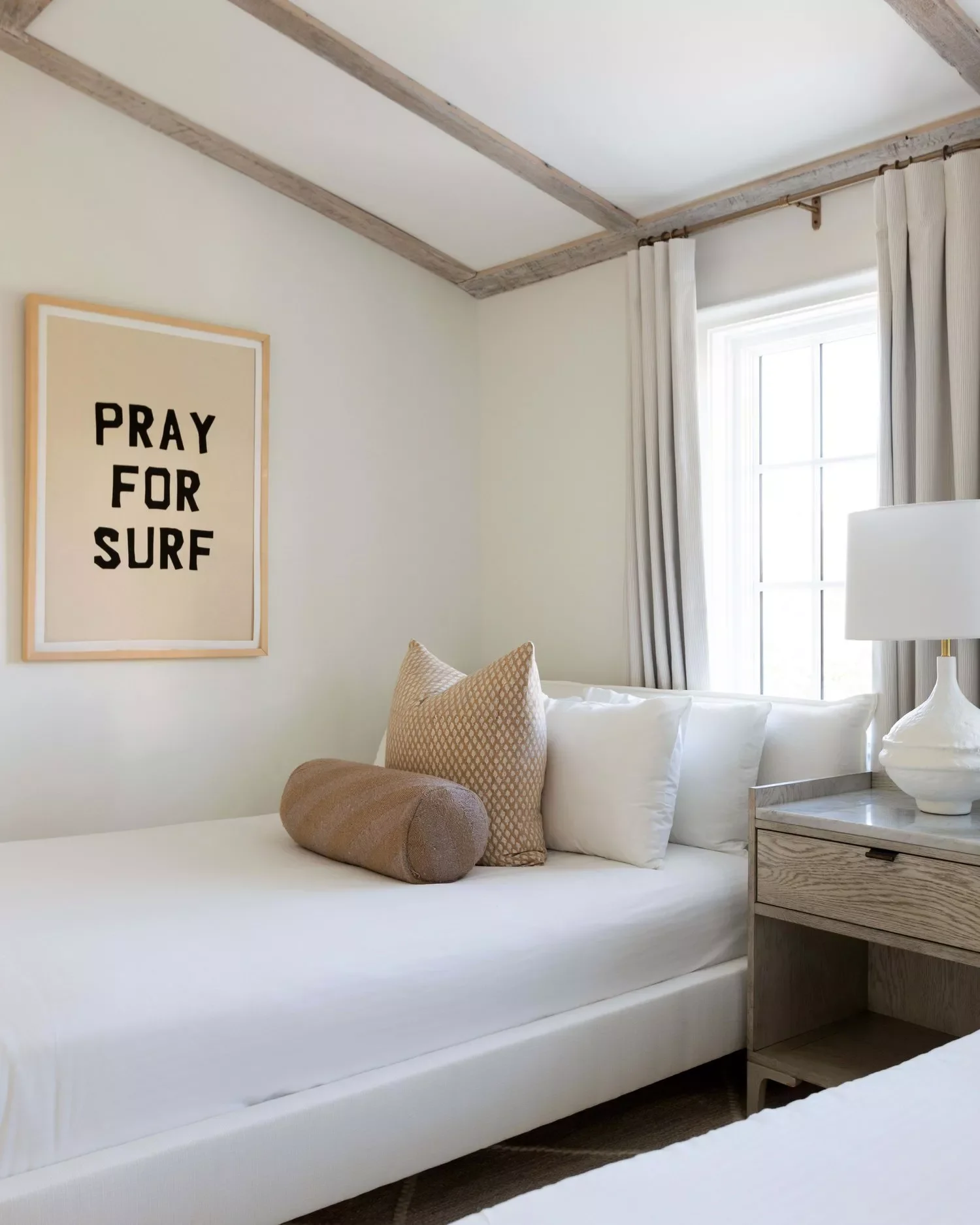 48 Coastal Bedroom Ideas That Will Transport You to Paradise 3 Neutral Coastal Bedroom