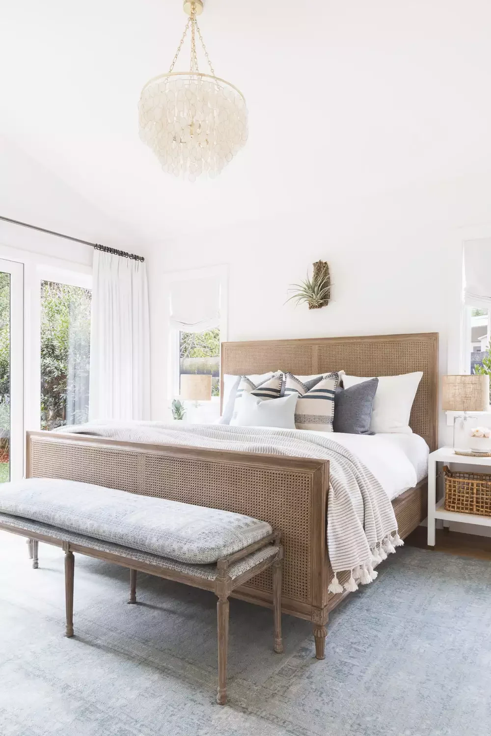 48 Coastal Bedroom Ideas That Will Transport You to Paradise 5 Neutral Coastal Bedroom