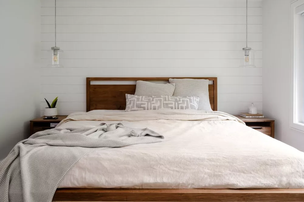 25 Clever Small Primary Bedroom Ideas That Make Your Space Feel Surprisingly Spacious 13 Neutral Small Bedroom