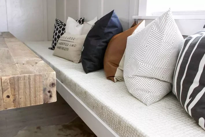 20 Creative DIY Sofa Cover Ideas to Transform Your Living Space 20 No-Sew Bench Cushion