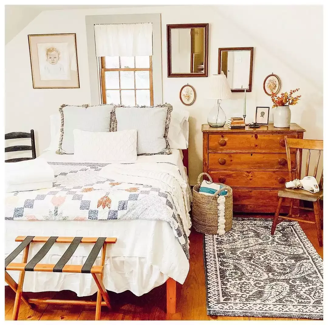 20 Breathtaking Attic Transformations That'll Inspire Your Next Project 7 Nostalgic Bedroom