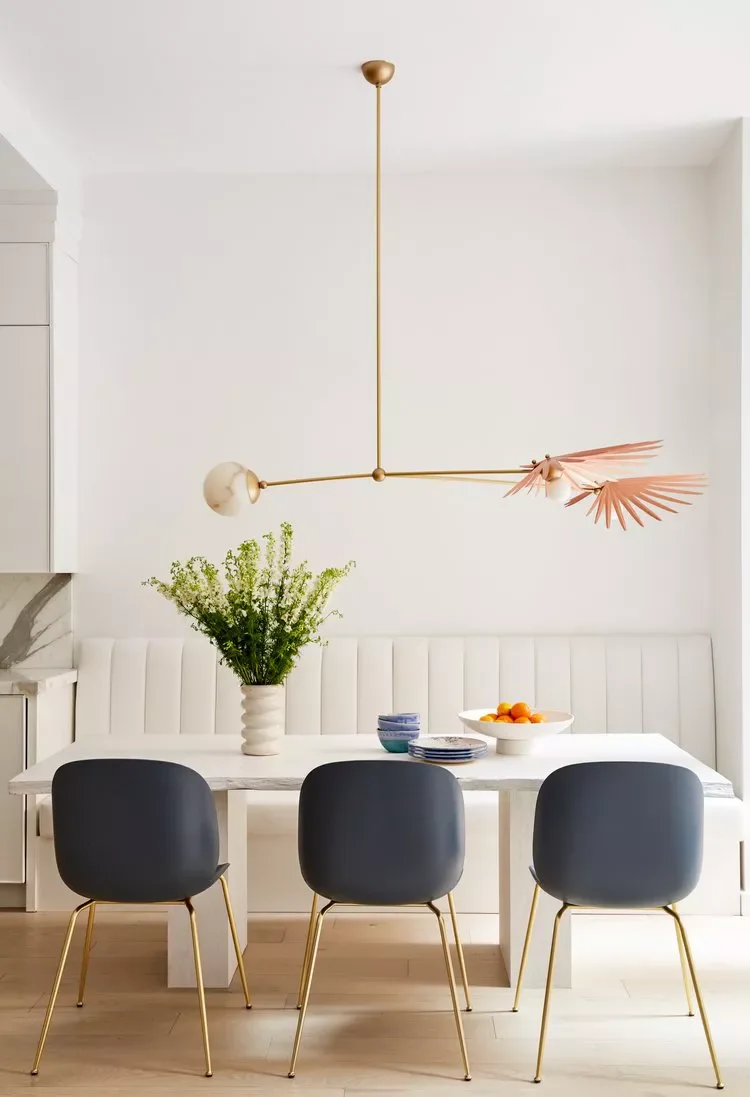 43 Stunning Dining Table Centerpiece Ideas to Transform Your Space Year-Round 29 Off-Center Vase