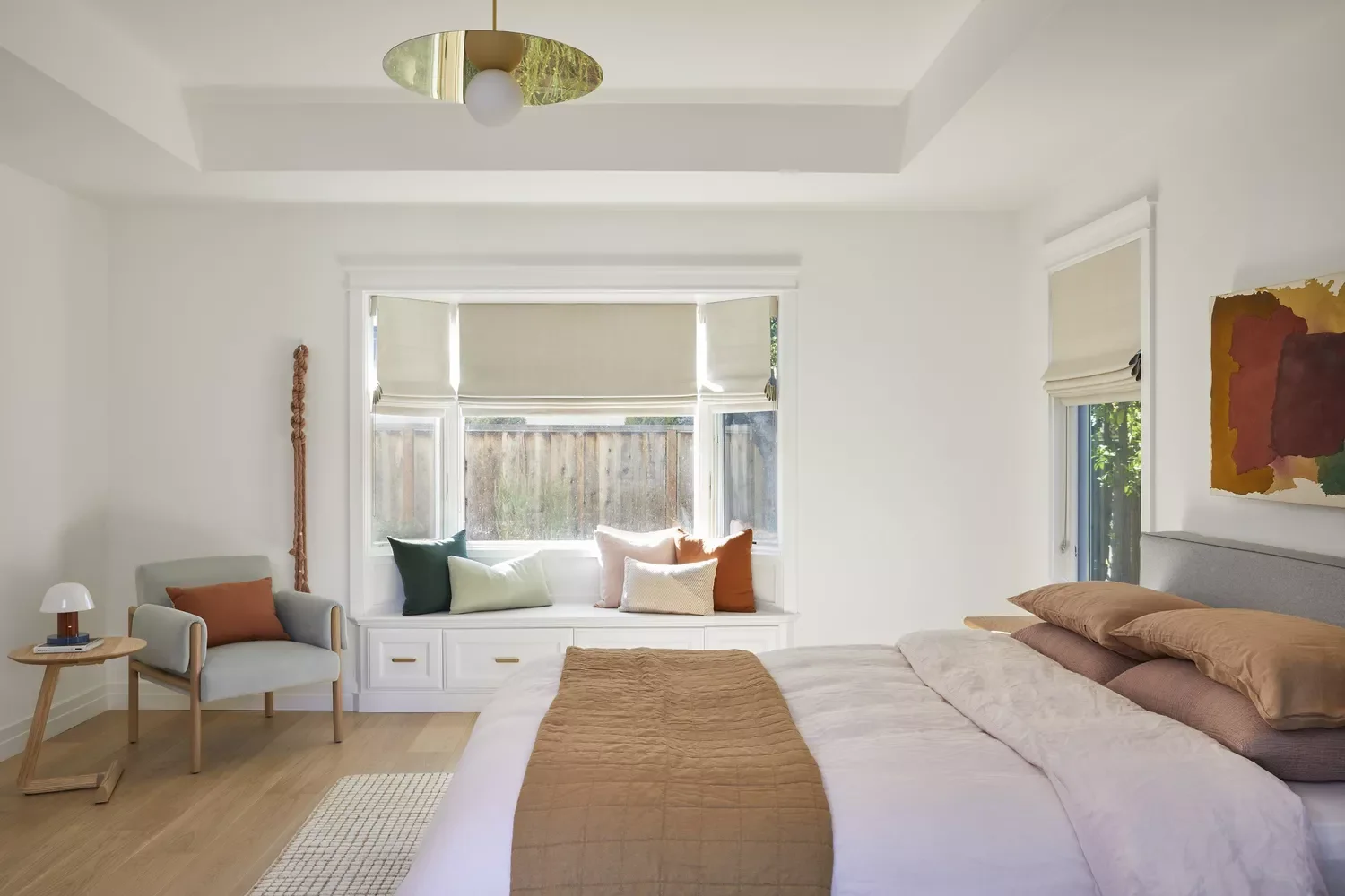 22 Cozy Bedroom Seating Ideas That Will Transform Your Sleep Space 4 Offer Multiple Seating Options