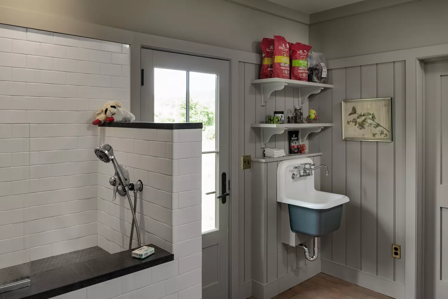 28 Incredible Dog Room Ideas That Will Make Both You and Your Furry Friend Happy 20 Open Shelving