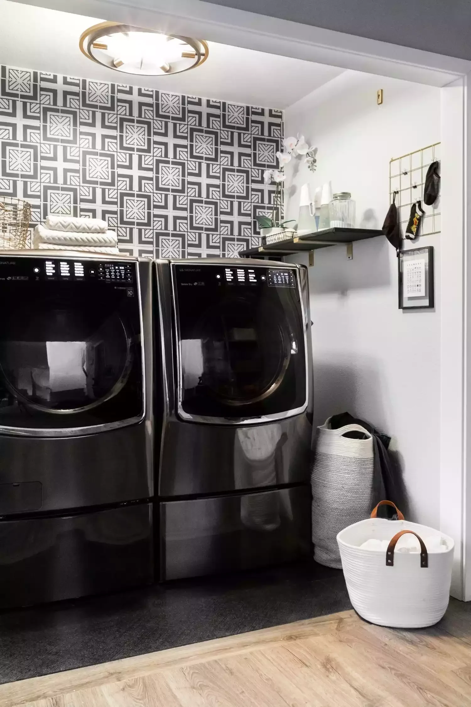 55 Small Laundry Room Ideas That Blend Style With Smart Functionality Open Up a Laundry Alcove