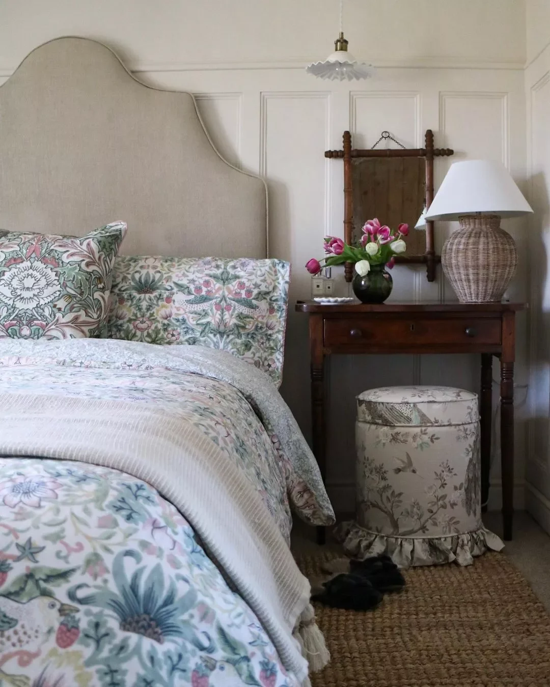 34 Dreamy Cottagecore Bedroom Ideas That Will Make You Want to Redecorate Tonight 21 Opt for Multipurpose Furniture