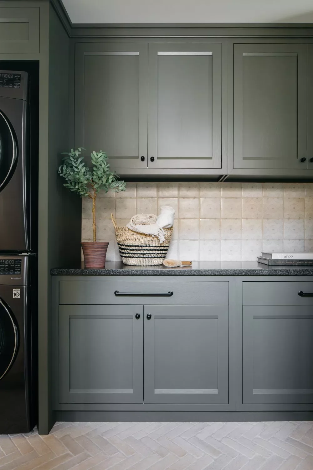33 Contemporary Laundry Space Ideas for a Timeless Home Opt for a Darker Color